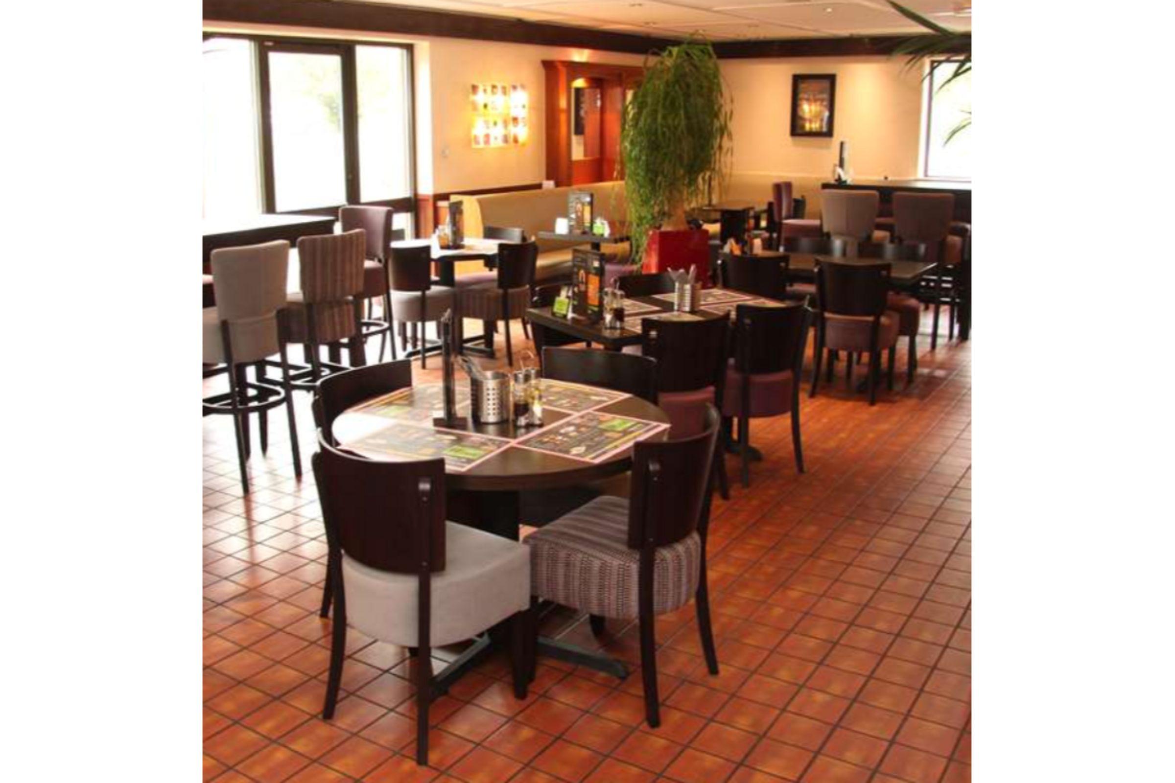 Hotel Campanile Milton Keynes - Fenny Stratford Zewnętrze zdjęcie