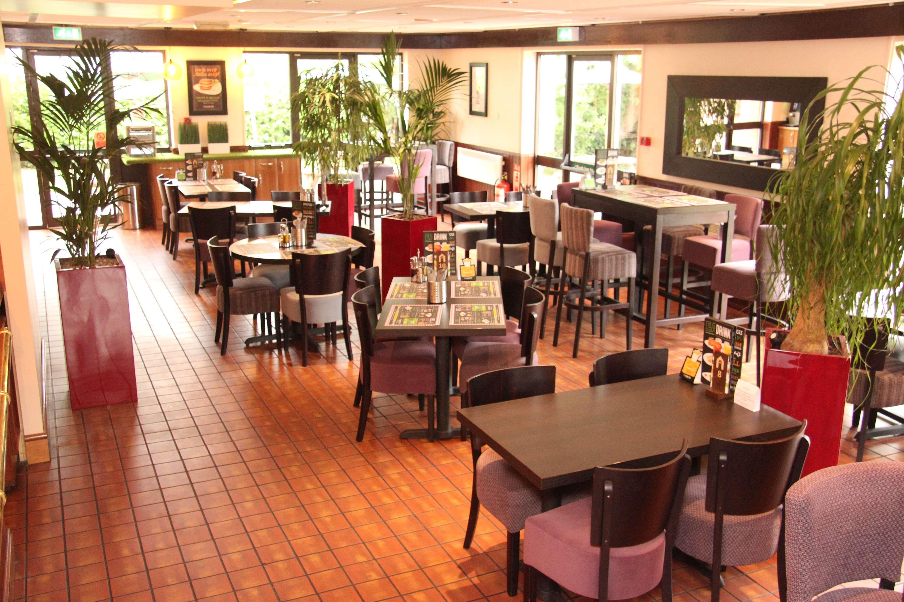 Hotel Campanile Milton Keynes - Fenny Stratford Zewnętrze zdjęcie