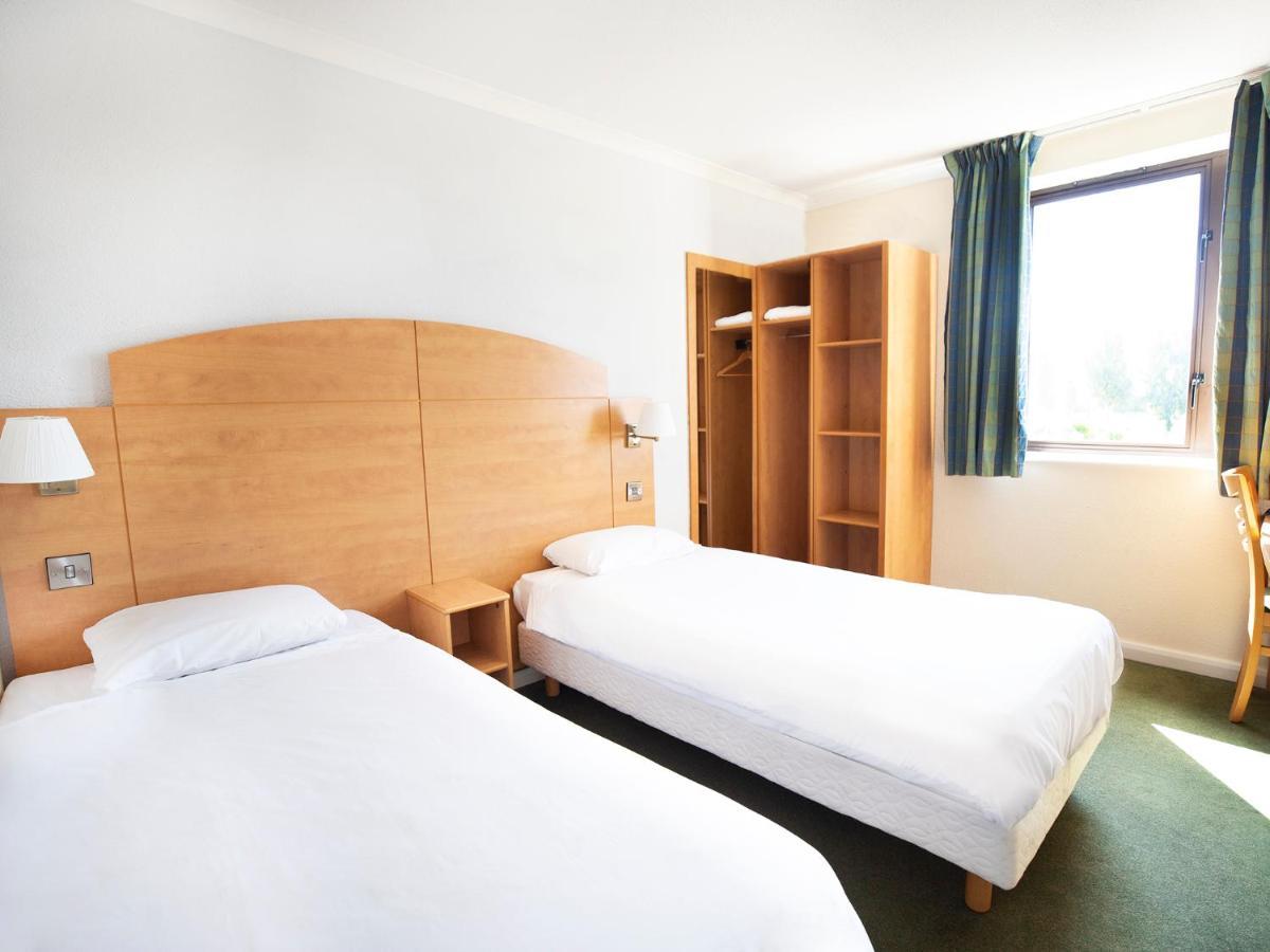 Hotel Campanile Milton Keynes - Fenny Stratford Zewnętrze zdjęcie