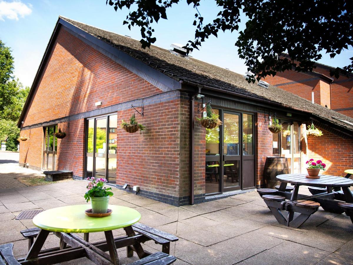 Hotel Campanile Milton Keynes - Fenny Stratford Zewnętrze zdjęcie